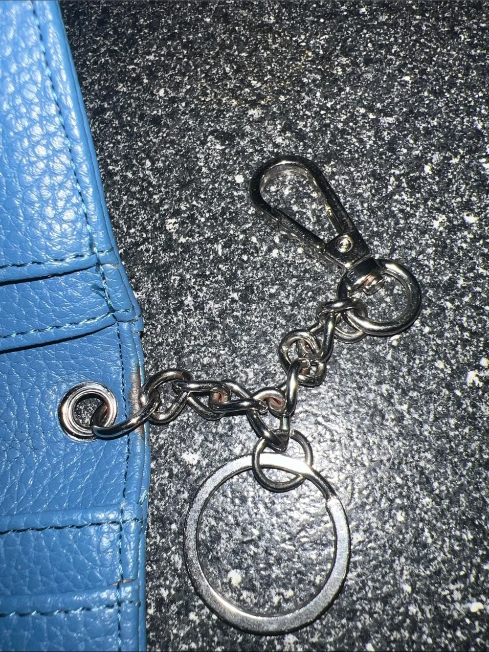 Steve Madden Bfold Clip On Card Case Wallet with Keyring in a blue textured pebb